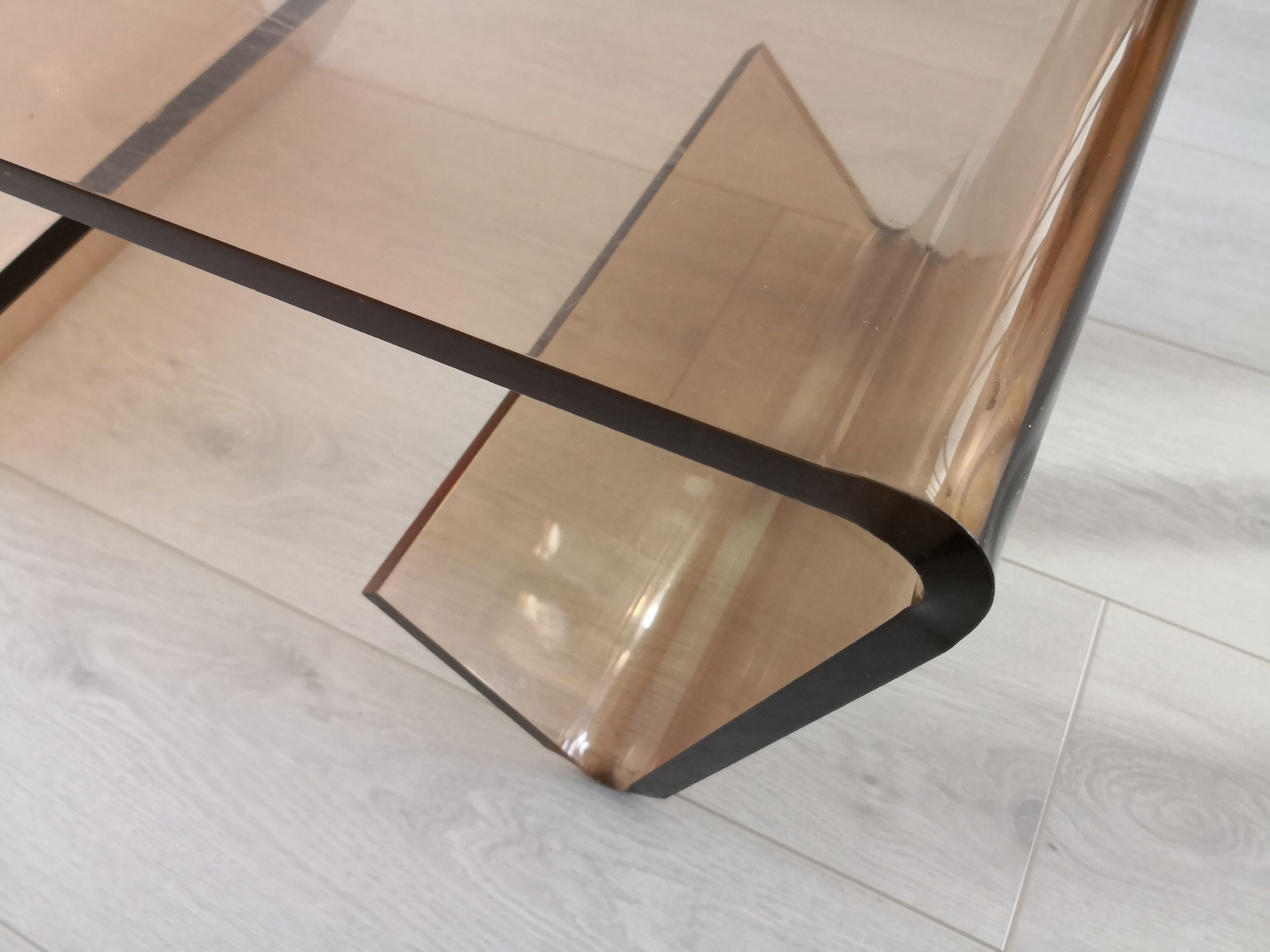 Table 70s low Michel Dumas