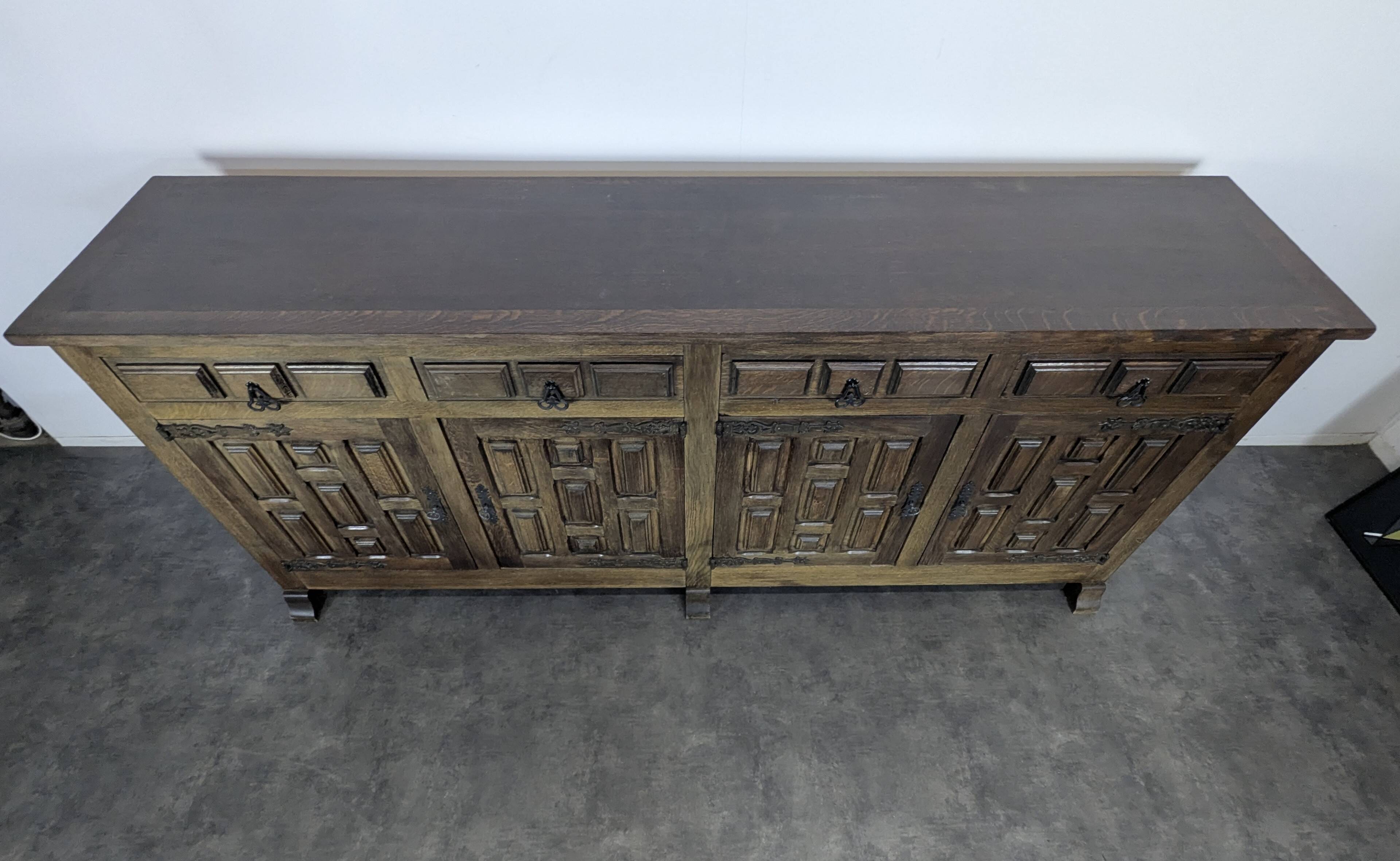 Spanish enfilade in solid oak
