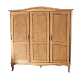 Antique wardrobe with 3 doors