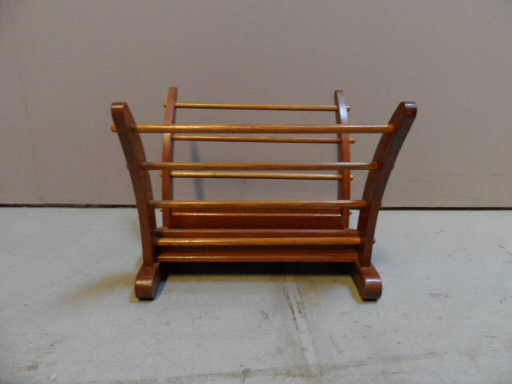 Porte-revues vintage des années 1960