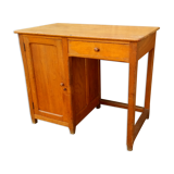 1940 in oak desk