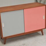 Buffet commode U-452 rose par Jiri Jiroutek pour Interier Praha 1960