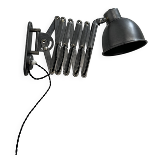Ancienne lampe applique accordeon industrielle Bauhaus
