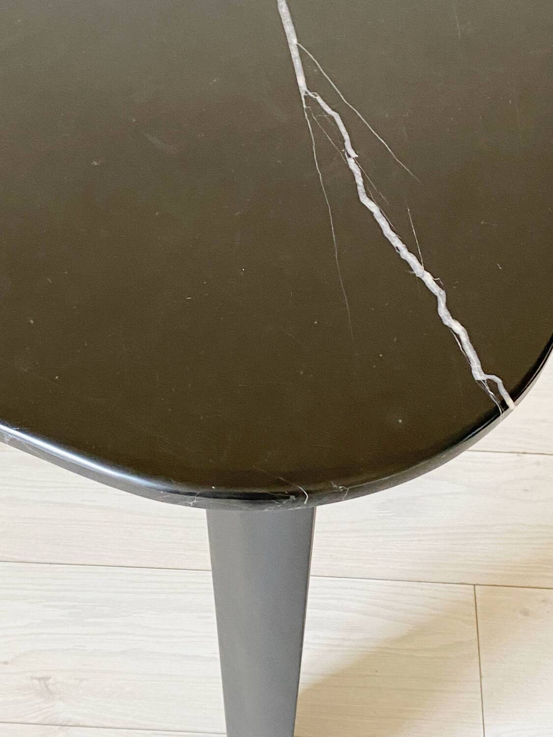 AMPM marble table for 4 people