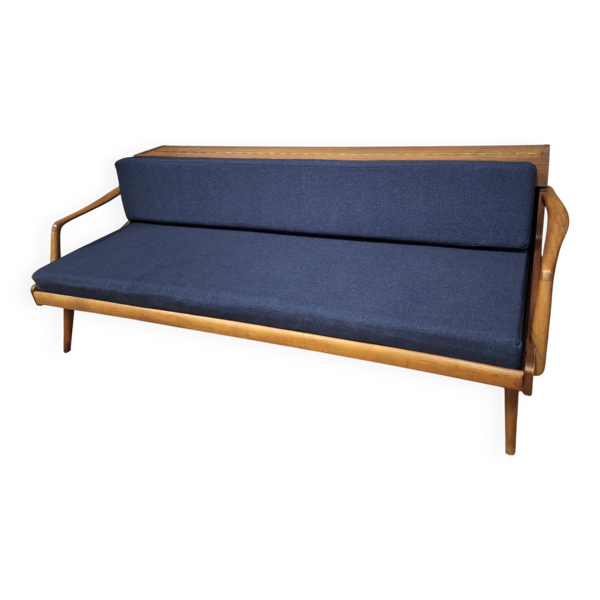 Sofa-lit convertible en teck danois avec compartiment pour dossier, années 1960.