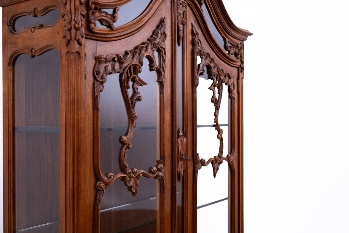 A unique showcase, France, circa 1880.