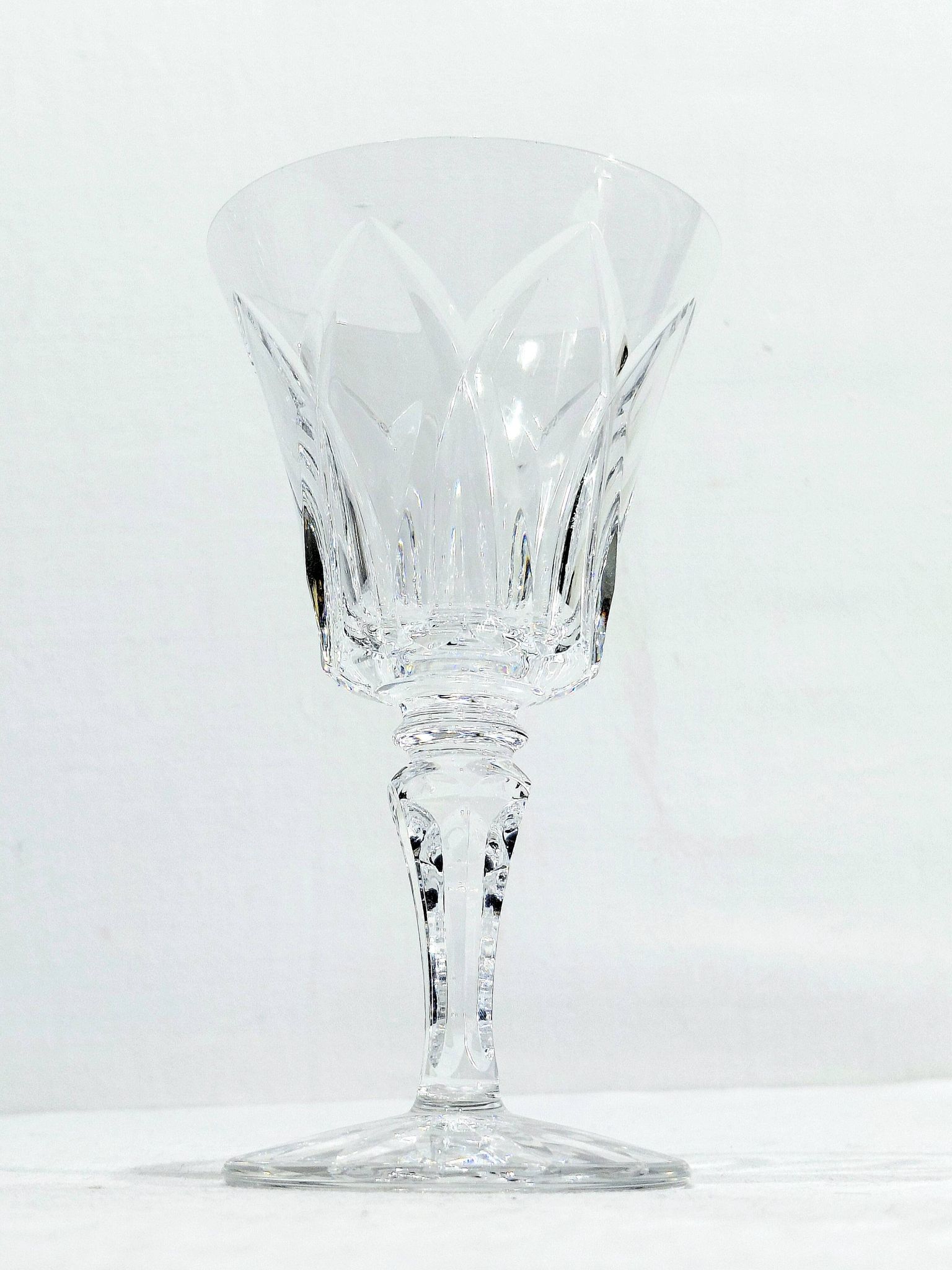 9 verres a vin rouge st louis modèle camargue