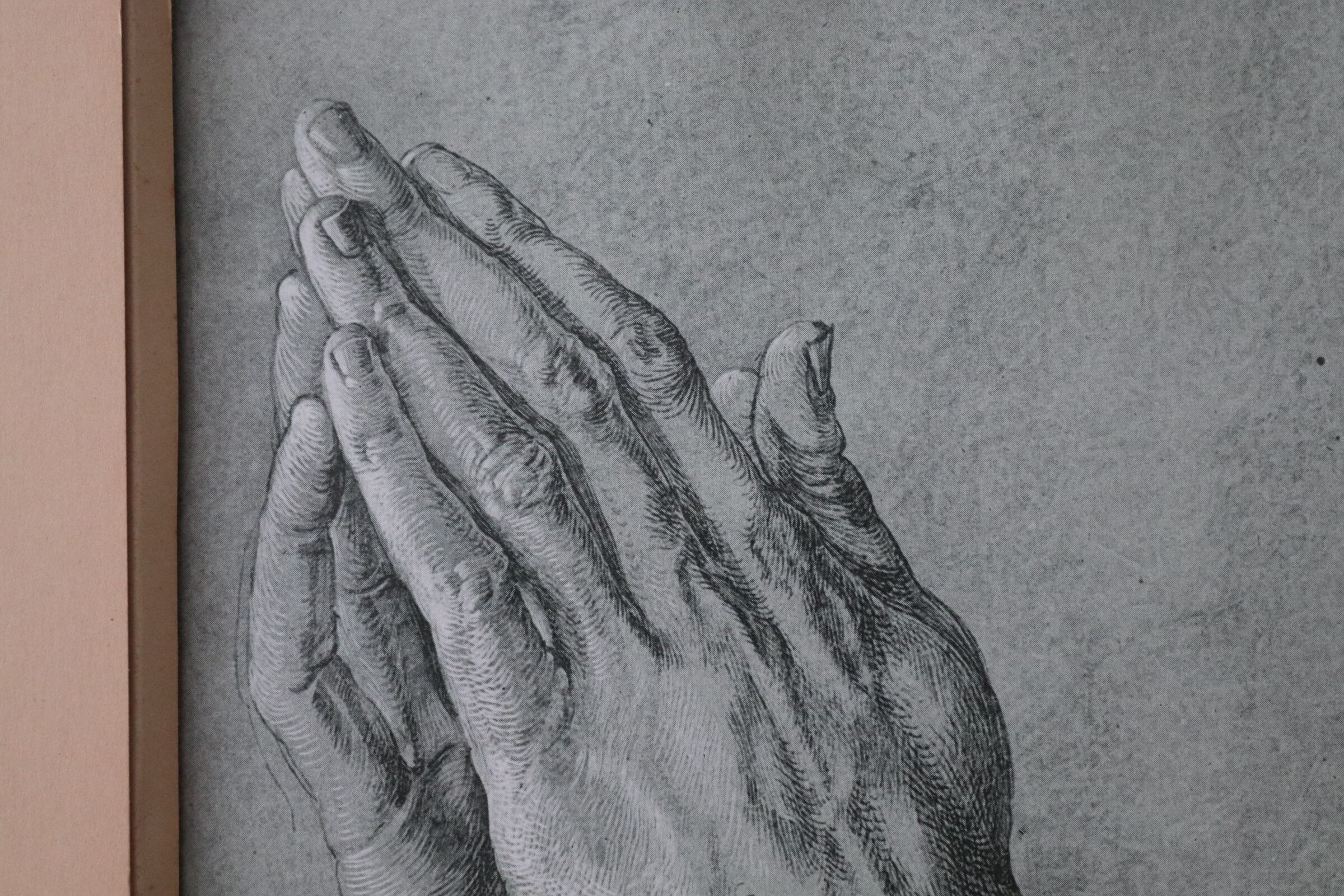 Illustration prints hands in prayer