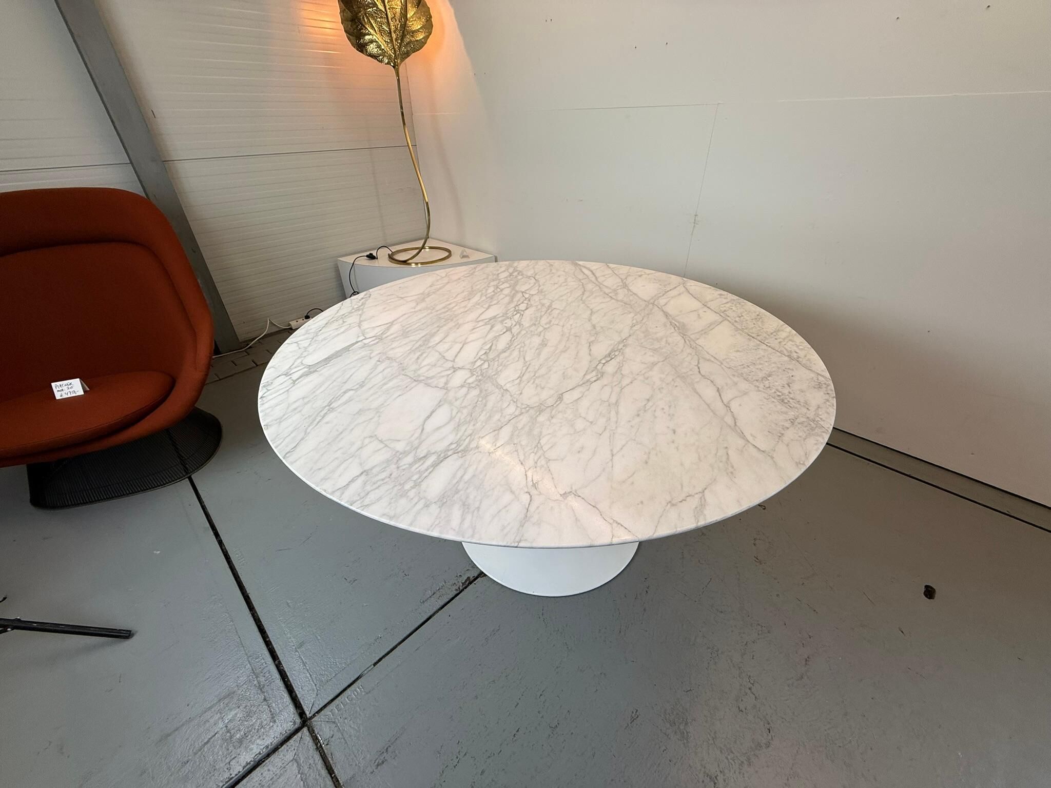 Table à manger Tulip d'Eero Saarinen pour Knoll International, vers 1960
