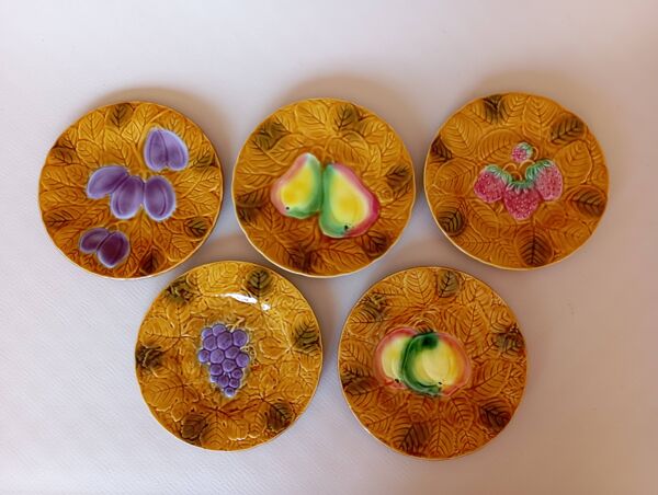 Service à gâteau en barbotine Salins les bains