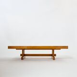 Grand table basse moderniste en chêne bois pétrifié ardoise 1960Grand table basse moderniste en chên