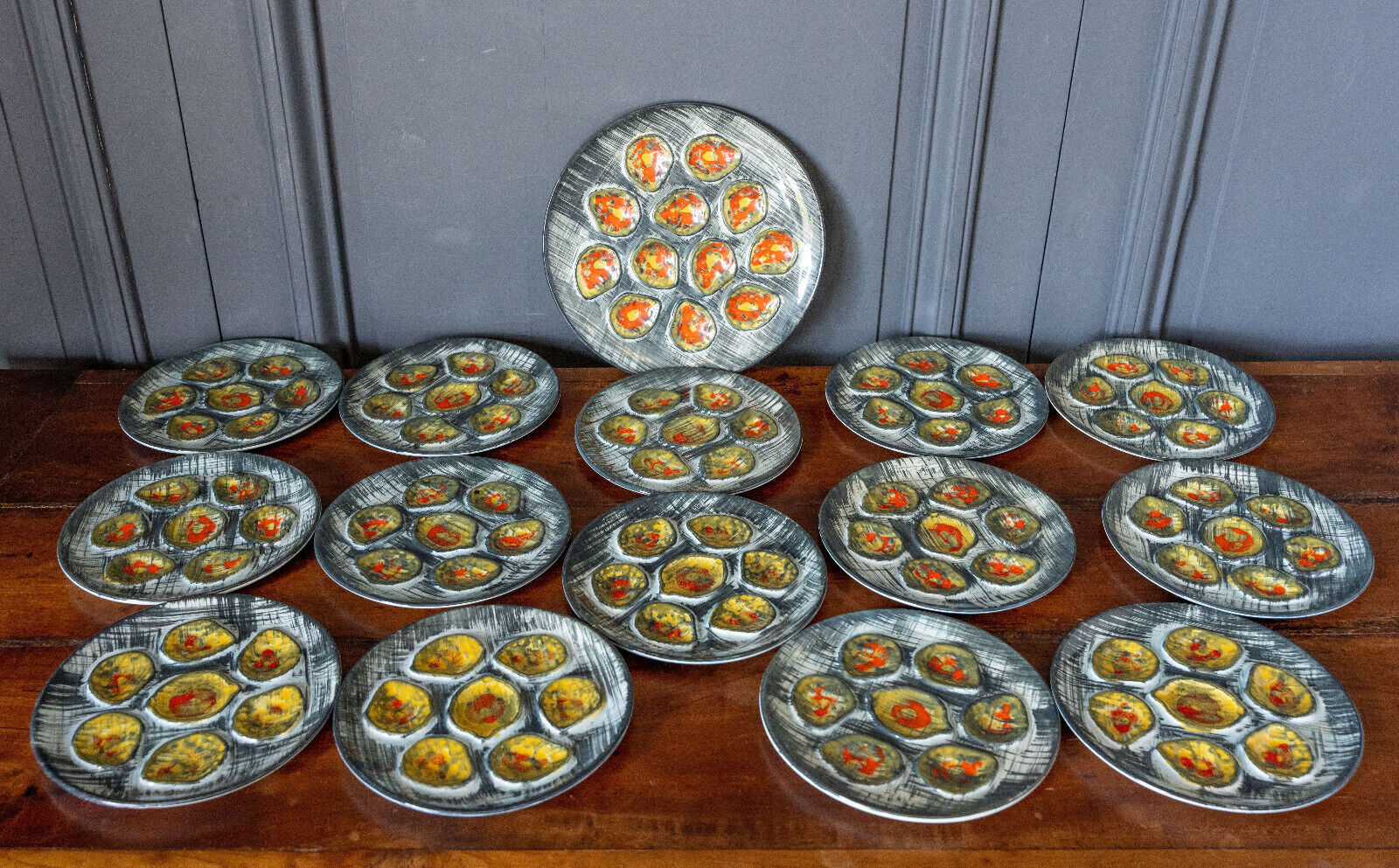 Seashell service barbotine pornic 14 plates and 1 dish mid-twentieth