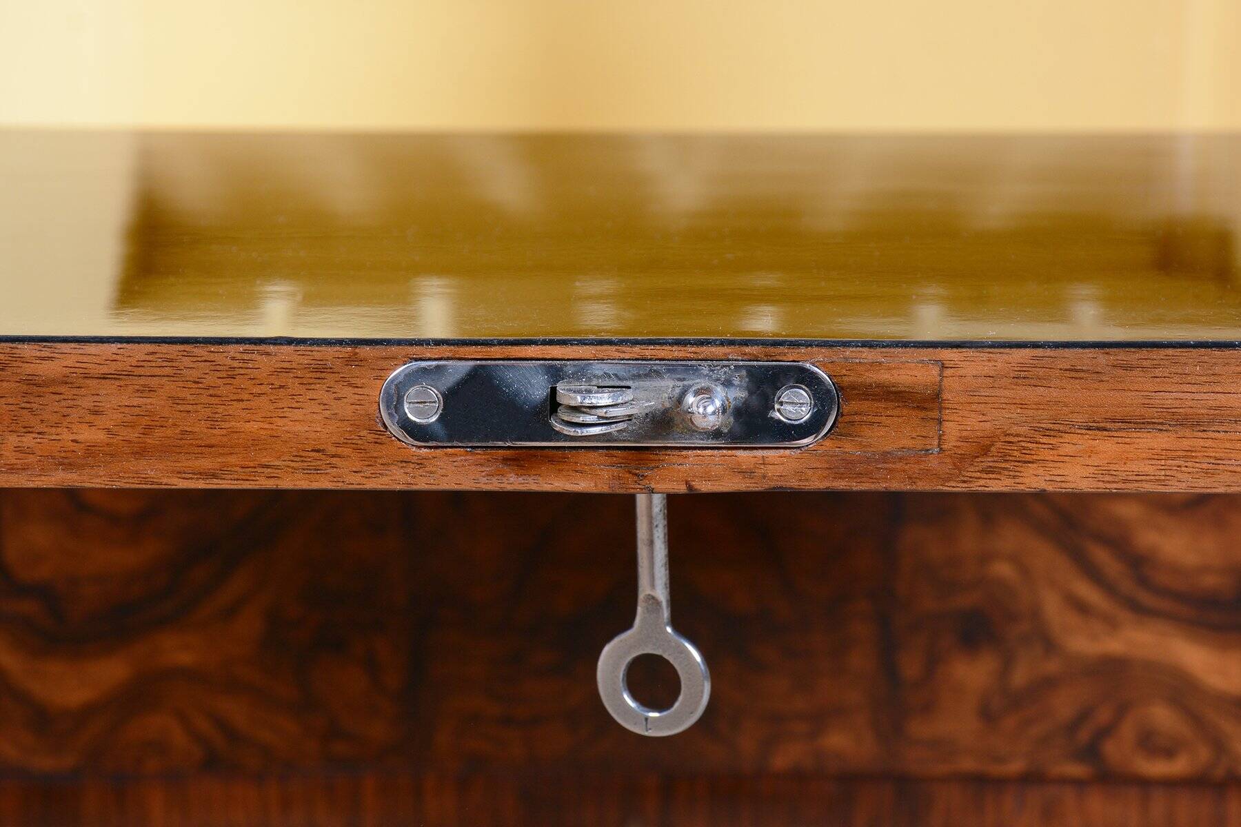 Trolley Art Déco en noyer, tchèque, années 1920