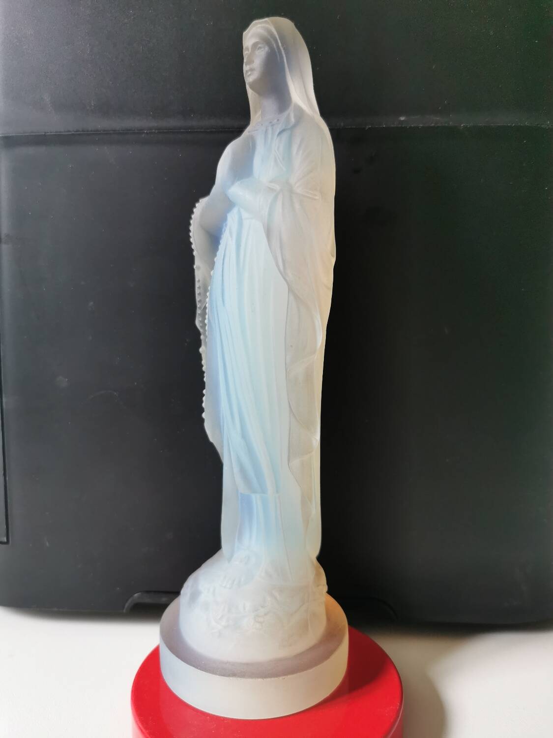 Opalescent Virgin Etling