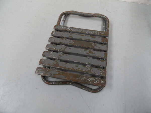 Ensemble industriel de 2 tables d’appoint métalliques