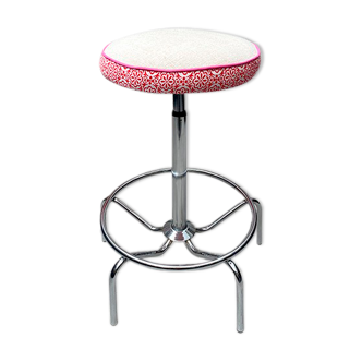 Hemp and chrome telescopic stool