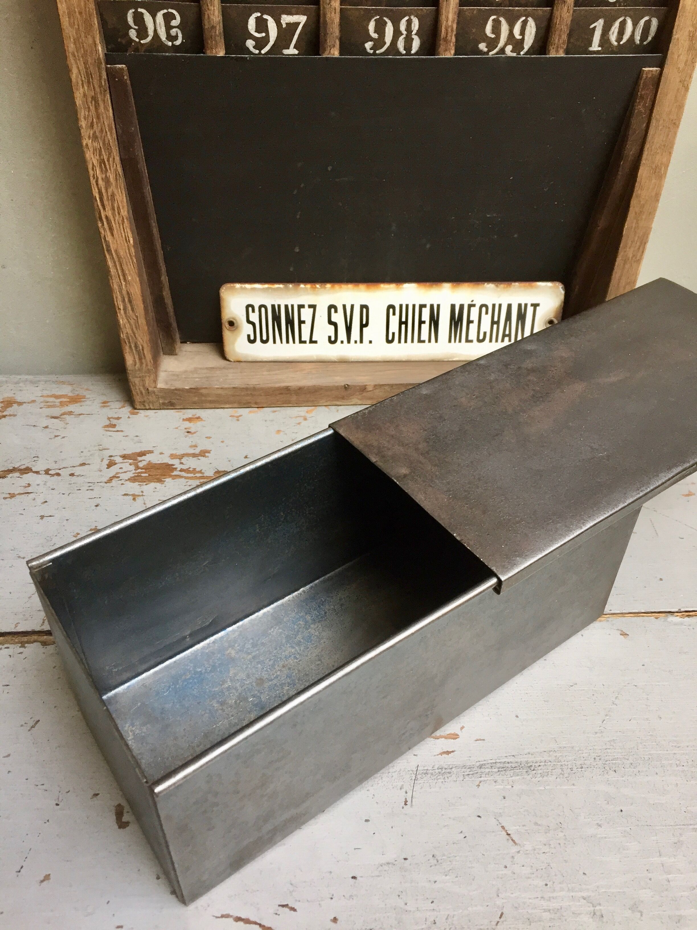 Metal workshop box