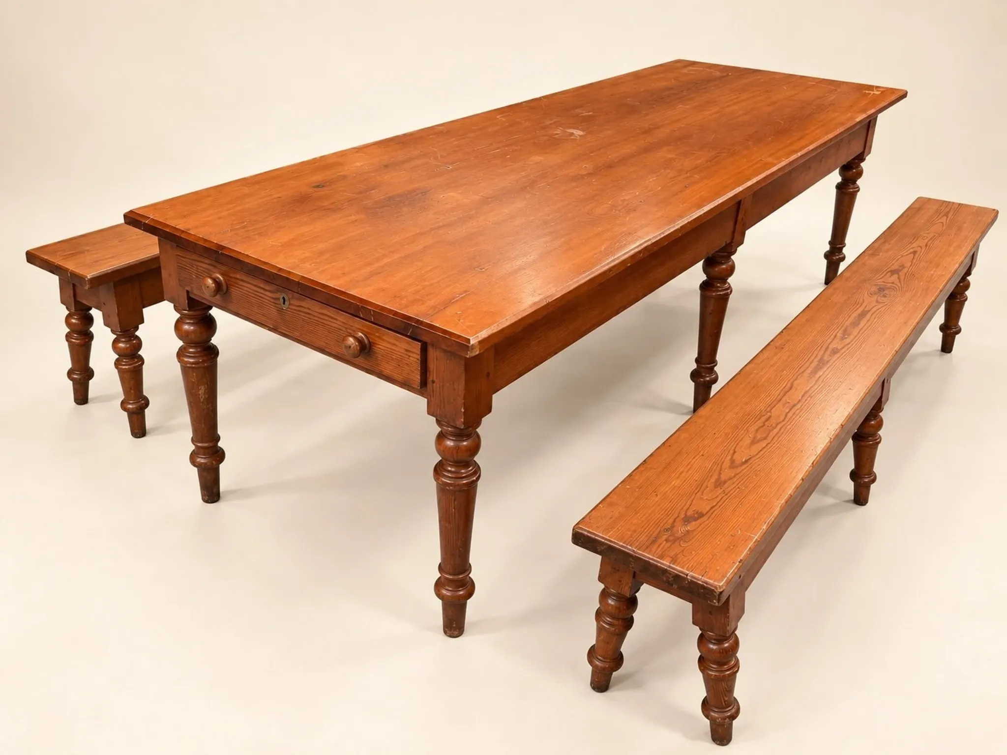 Farmhouse table and benches – Louis-Philippe style – Pitch pine
