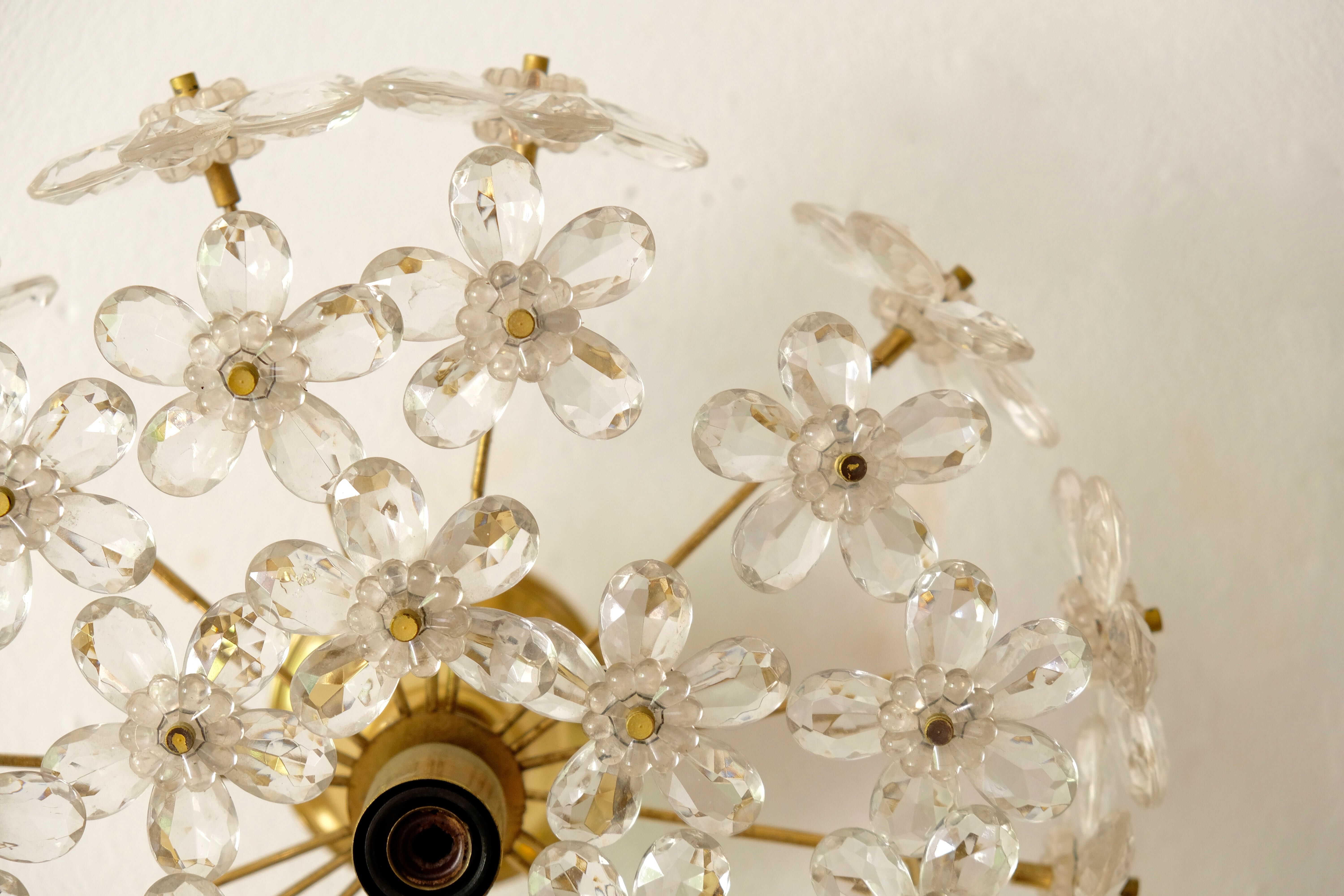 Ceiling flowers in murano glass and brass