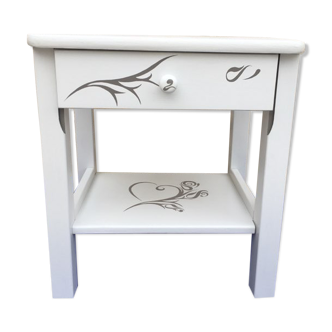 Table de chevet