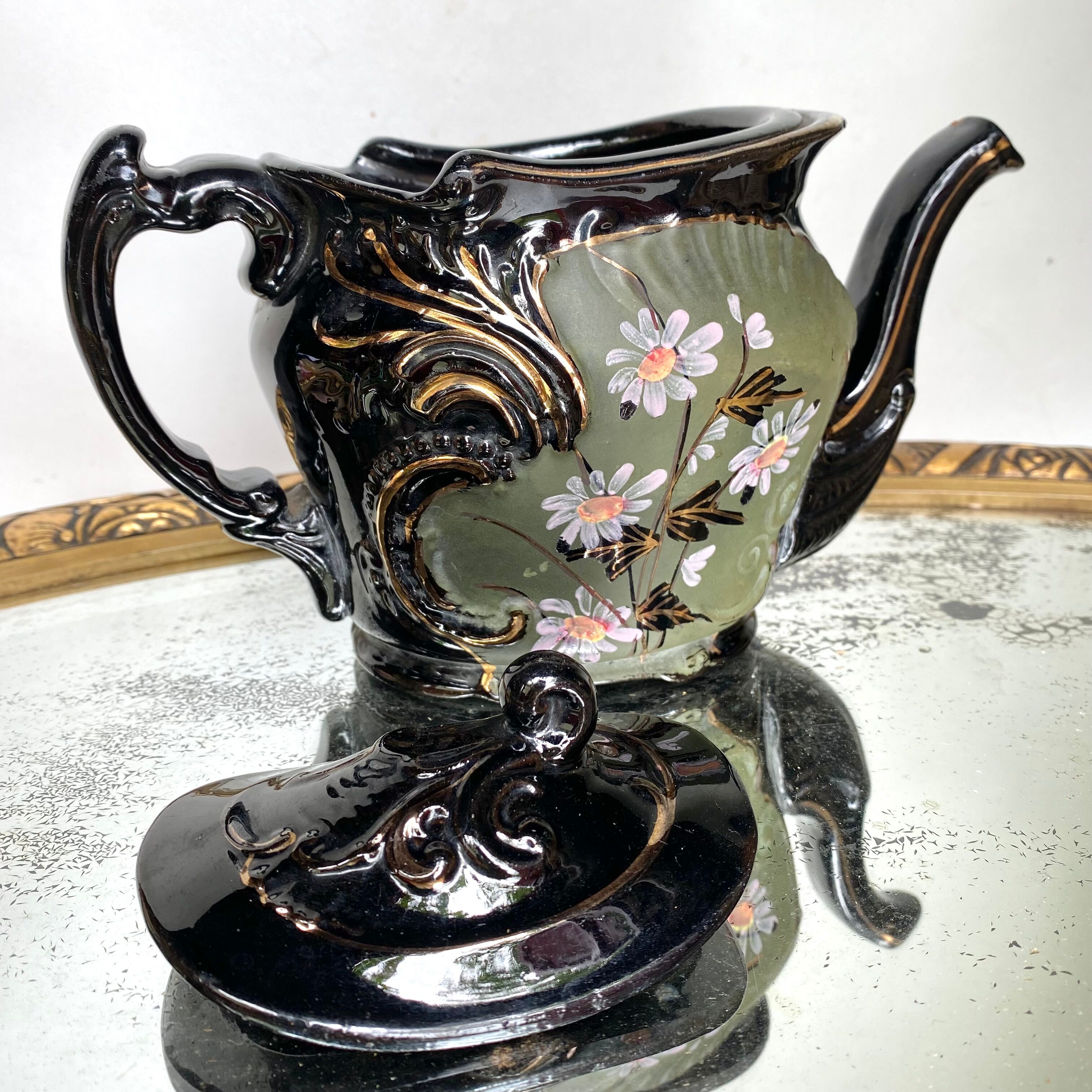 Antique Victorian teapot, English pottery