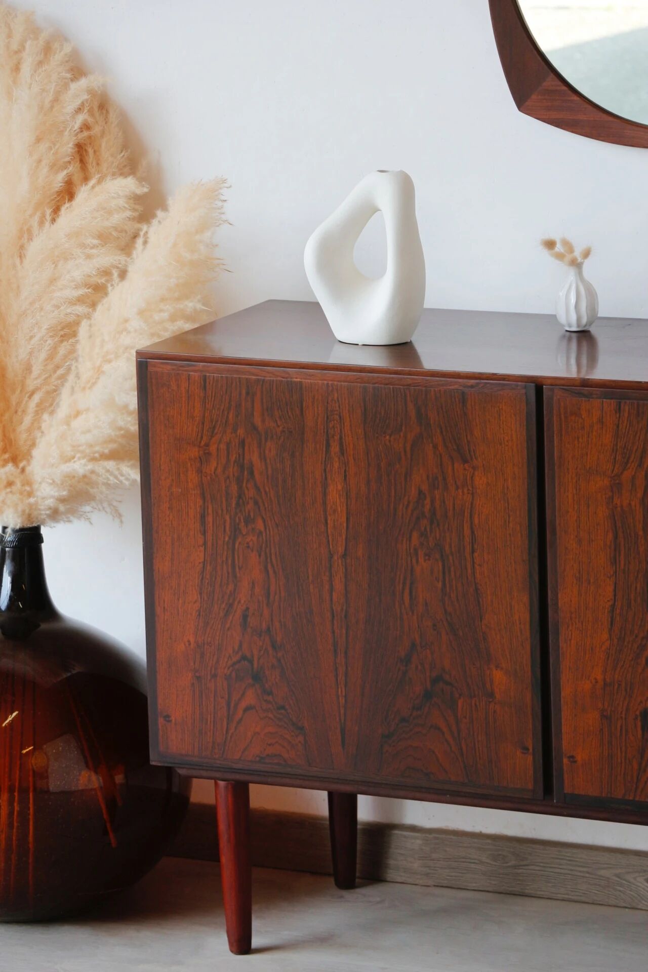 Enfilade Oman Jun in rosewood | Vintage Scandinavian design