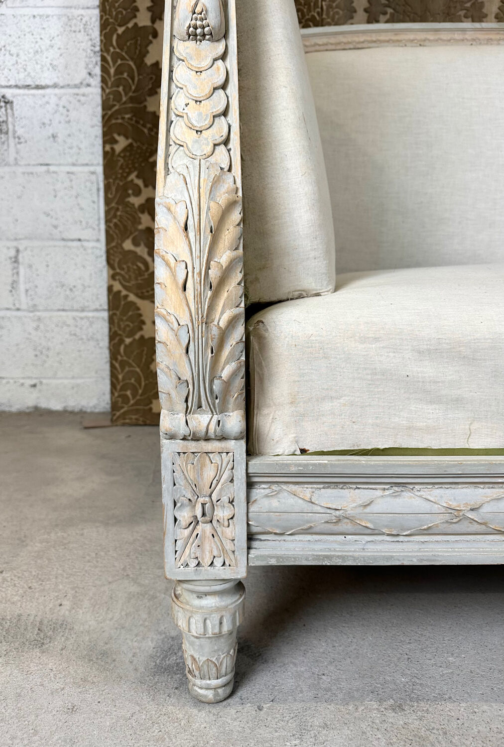 Louis XVI style alcove bed bench, 1900 period