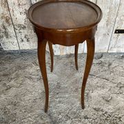 Antique Oval Cocktail Table Guéridon LOUIS XV Wooden Curved Legs Vintage