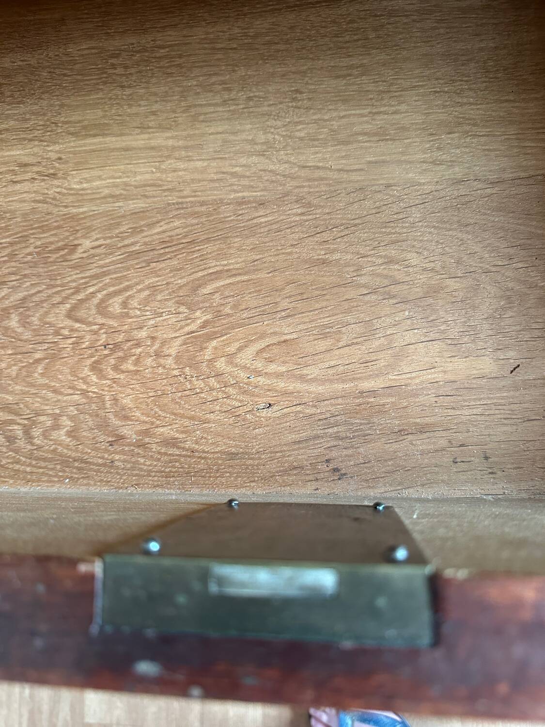 Louis XVI style chest of drawers, spinning top legs - transition style marquetry