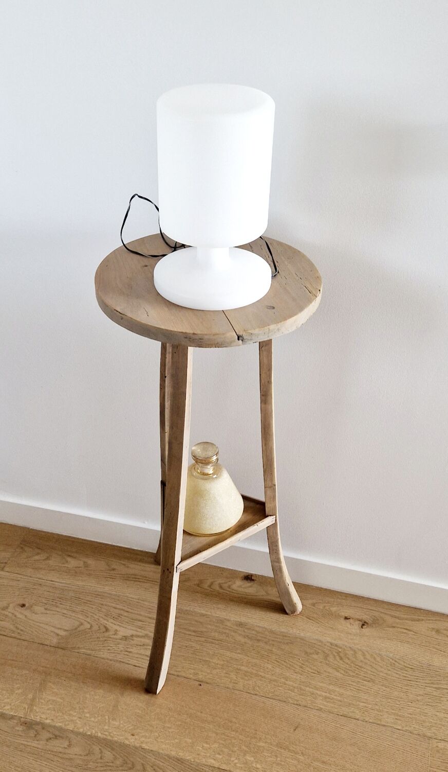 Old pedestal table driftwood