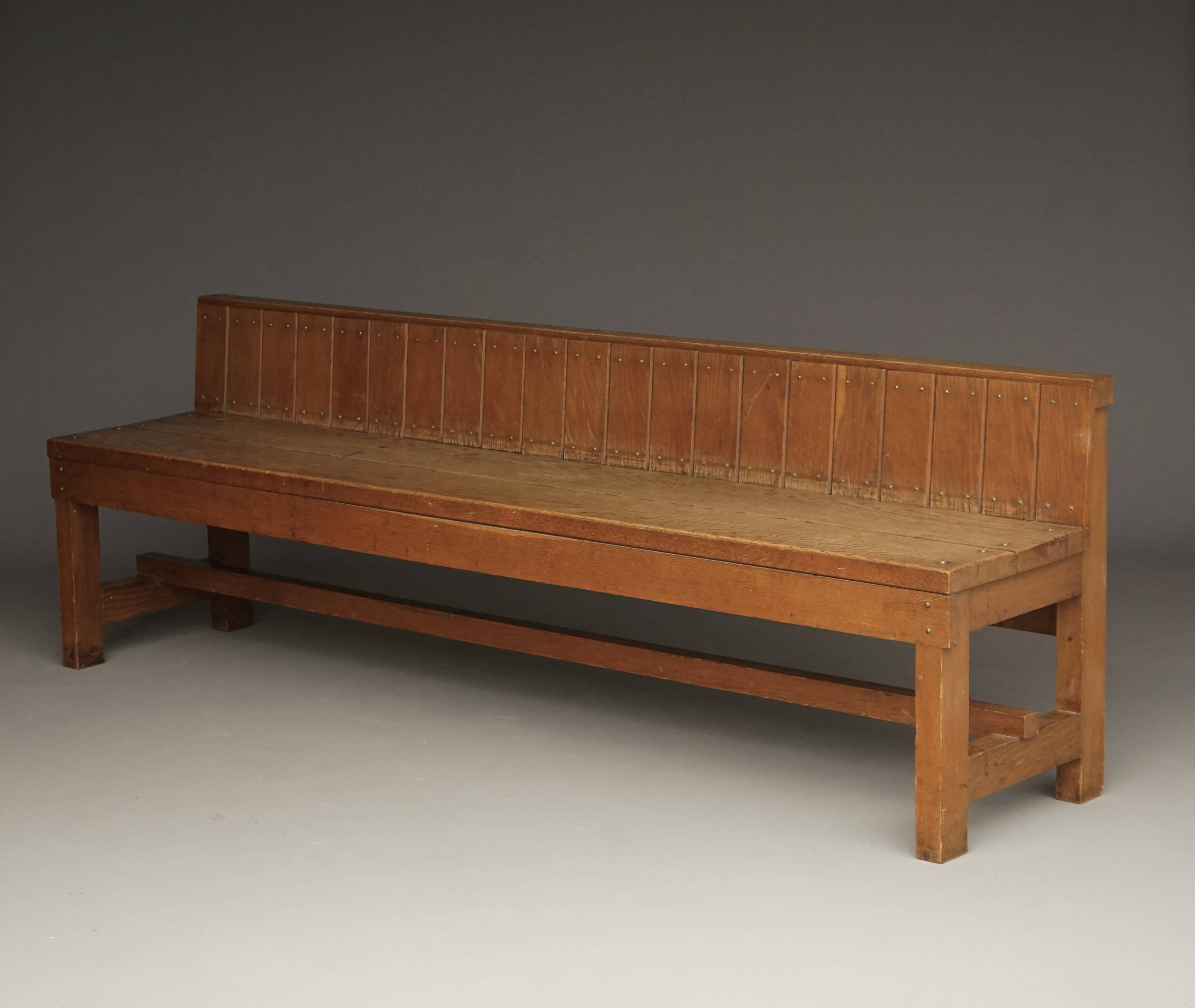 Dutch Traditionalist oak bench, Delft School. 1920s