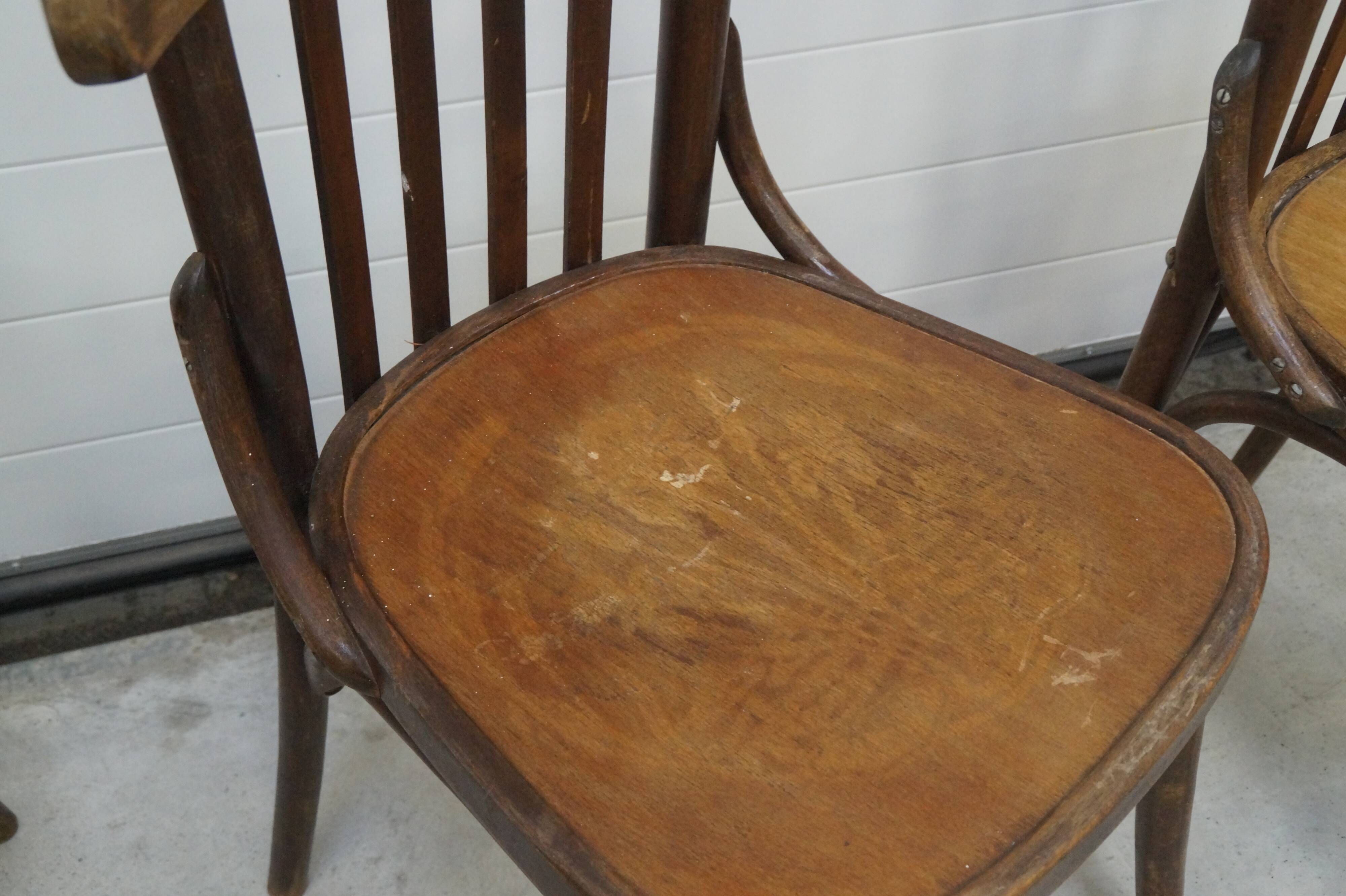 Lot 4 chaises de bistrot