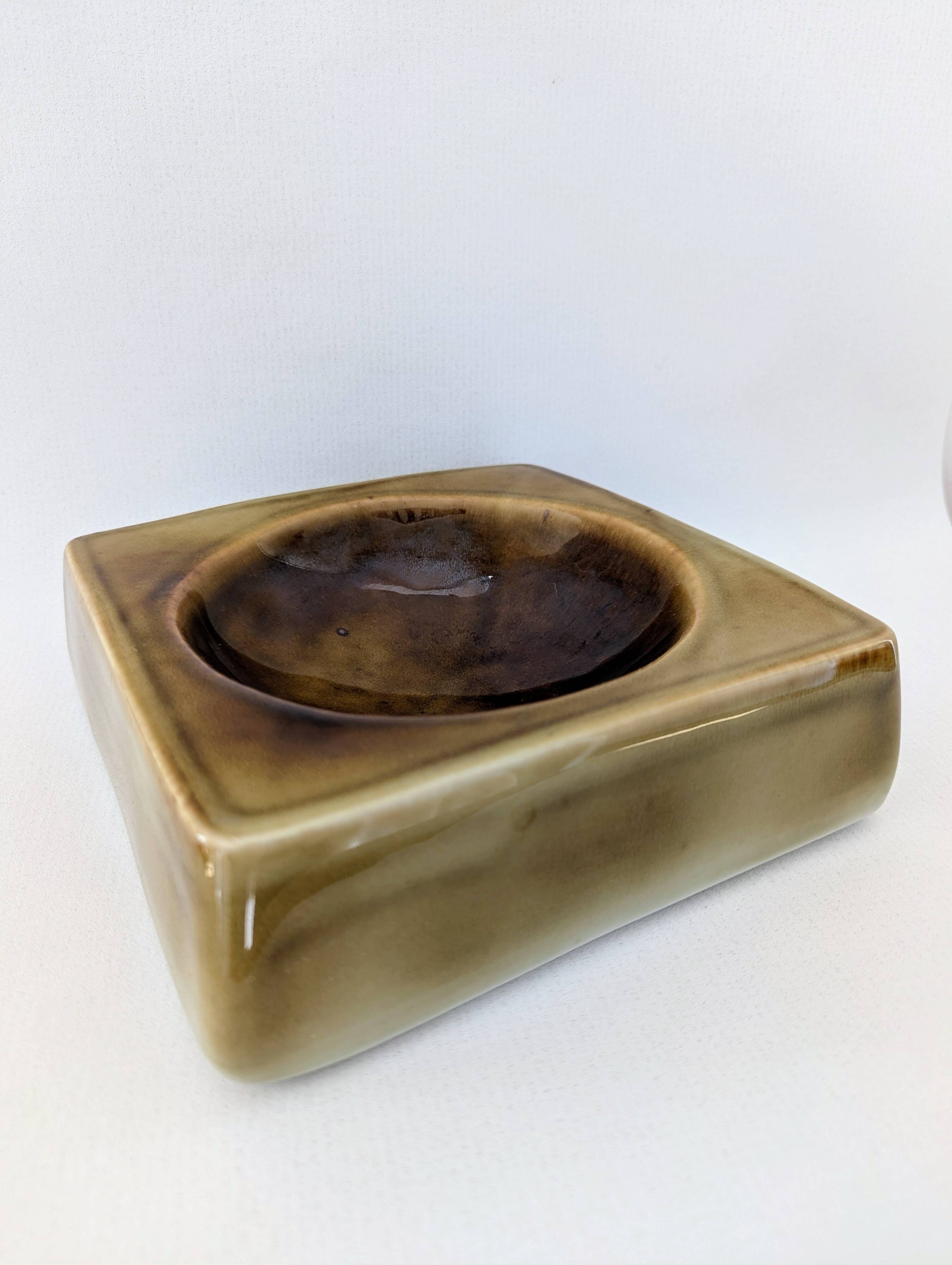 Vintage Virebent porcelain empty pocket