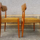 Paire de chaises couleur moutarde années 60/70