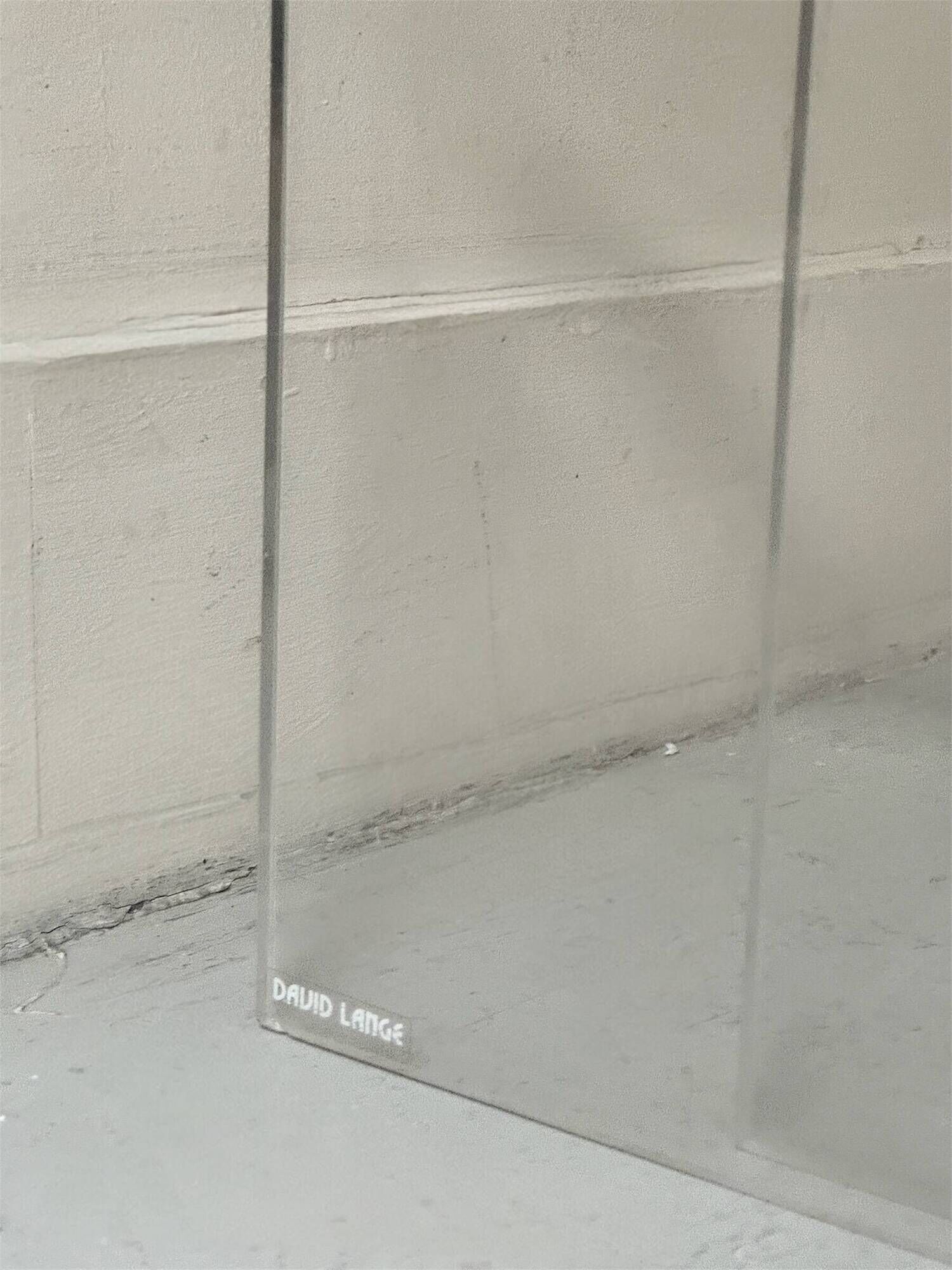 Table basse gigogne modulable en plexiglas, D. Lange Marais Les invisibles