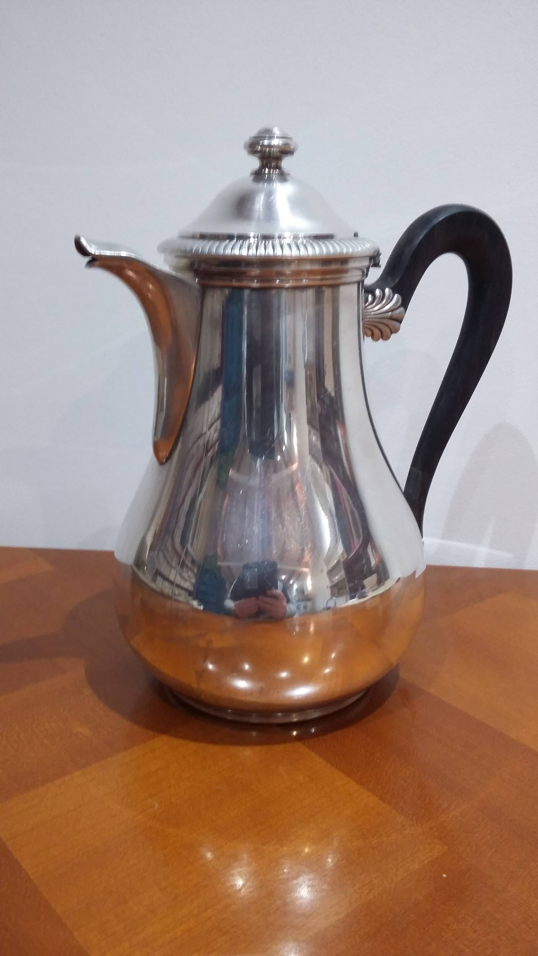 Très Belle Verseuse En Métal Argenté Guildart
