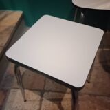 Formica set.