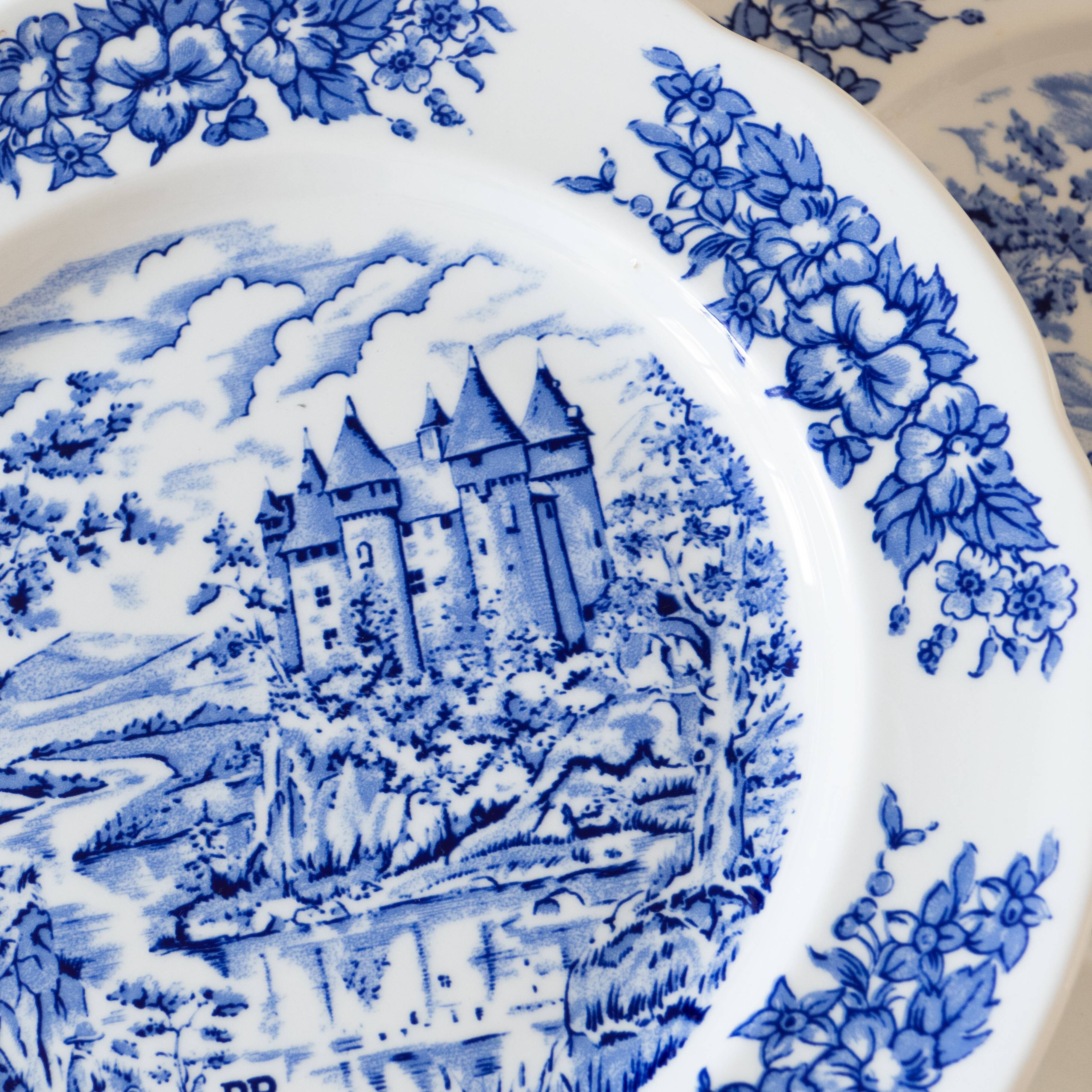 5 vintage collector's plates in pyroblan porcelain BP
