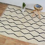 Handmade moroccan berber rug 190 x 158 cm