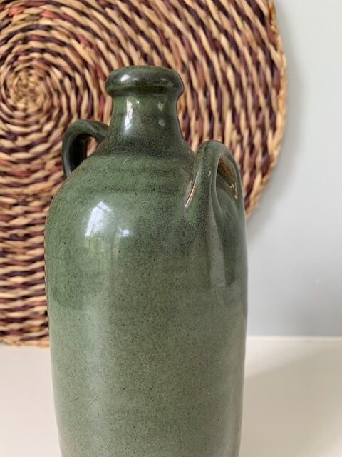 Jug in sandstone