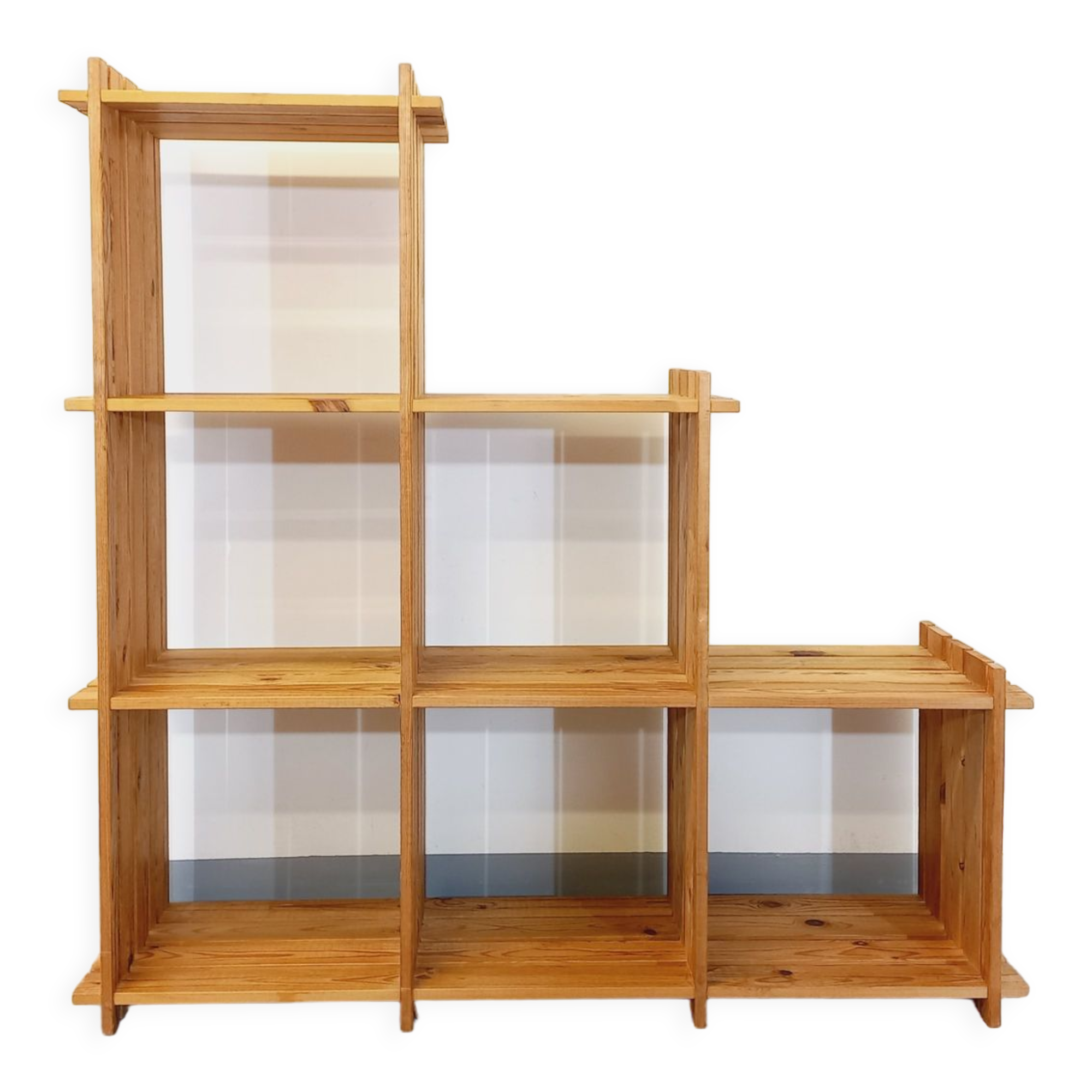 Bookcase vintage pine staircase shelf from the 80s in the style of Maison Regain