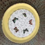 Plat a gateaux, en faïence, jaune avec des papillons muticolores, moulin des loups, orchies nord