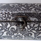 Silver metal jewelry box