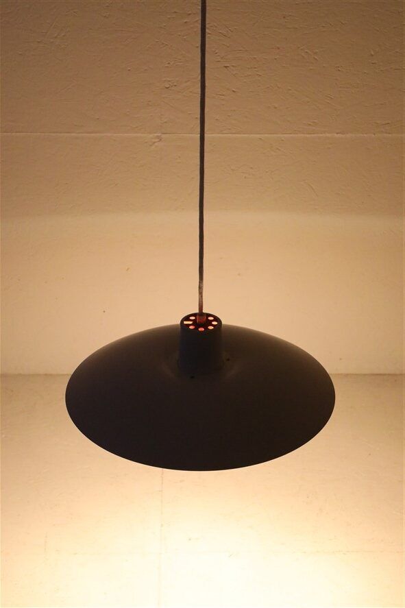 Louis Poulsen / Poul Henningsen “PH 4-3” pendant lamp / Mid-century Danish modern design / 1970s