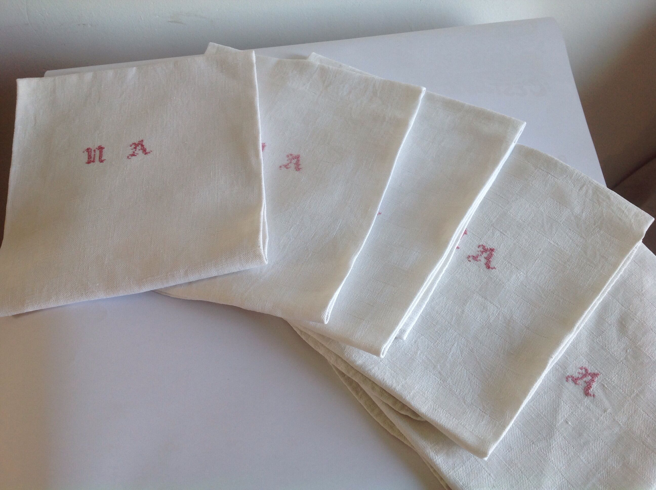 5 cotton dammase monogrammed towels NA
