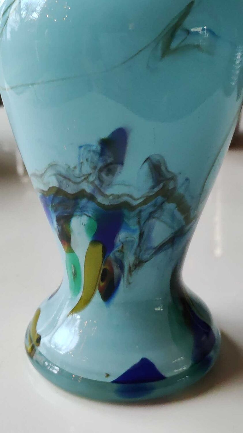 Murano vase in blown Art glass, marbling inclusions, scrolls. High 20 cm