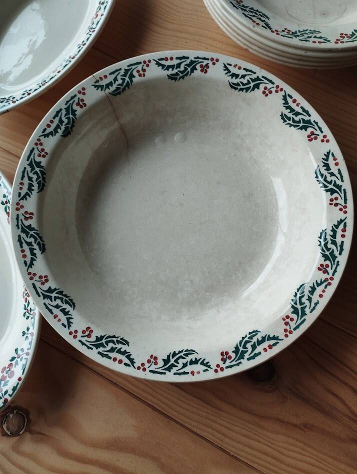 Holly tableware, ironstone, Hamage, Wolves Mill.