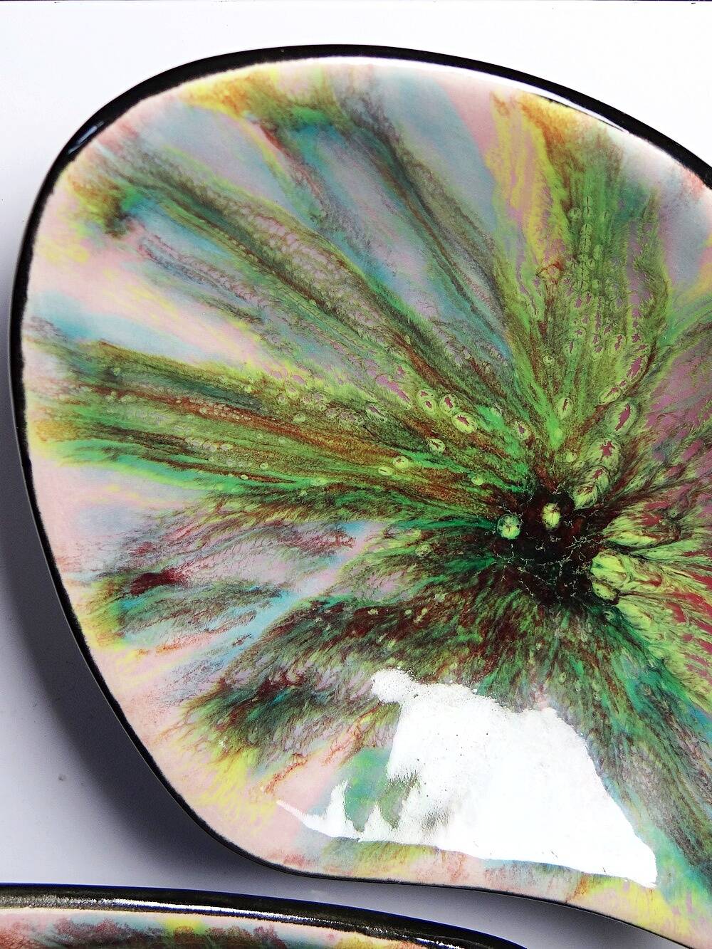 Pair of multicoloured glazed ceramic studio dishes, vintage 1960s.
