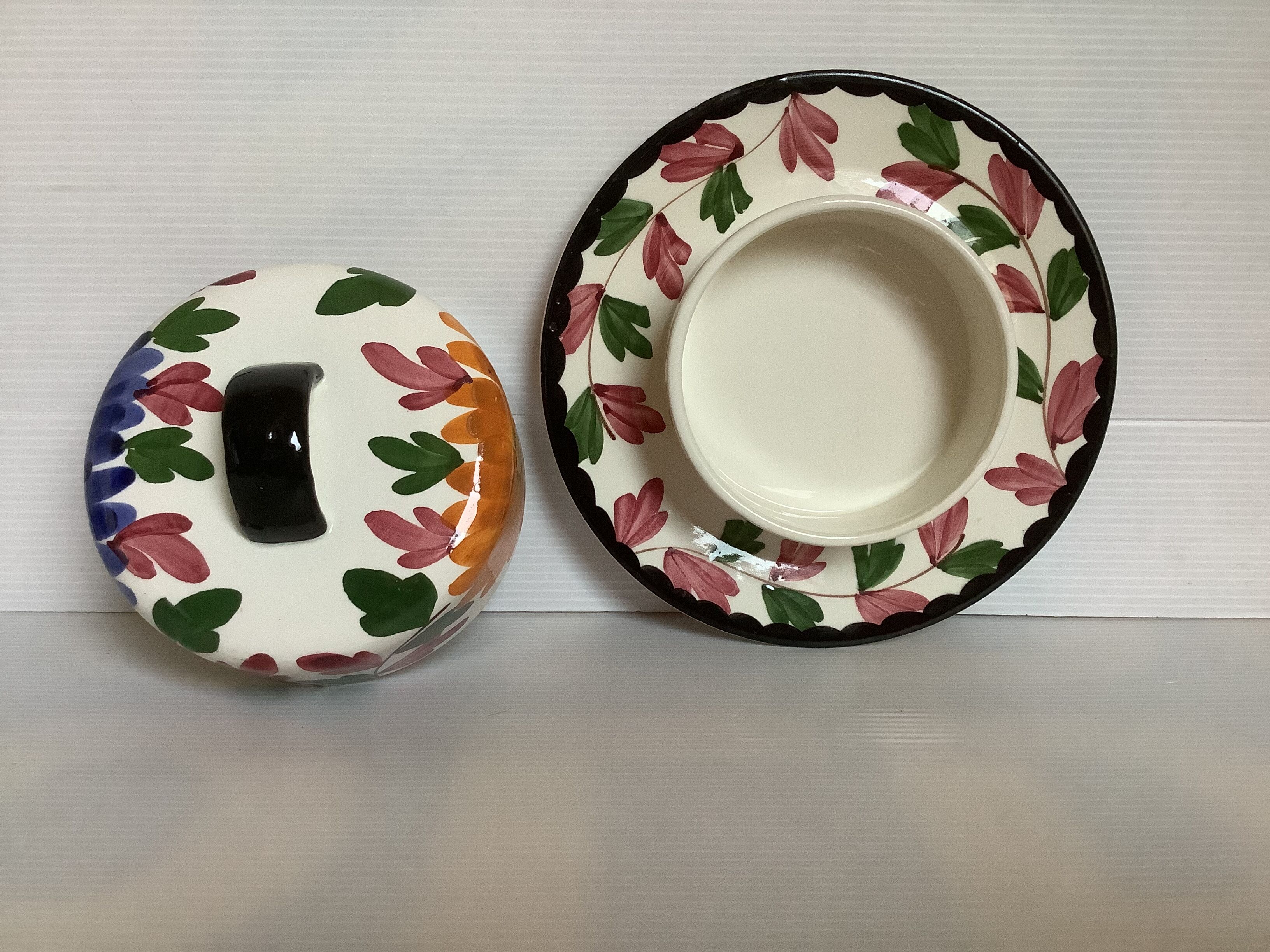 Bell butter tray majolika schramberg