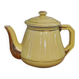 Yellow teapot